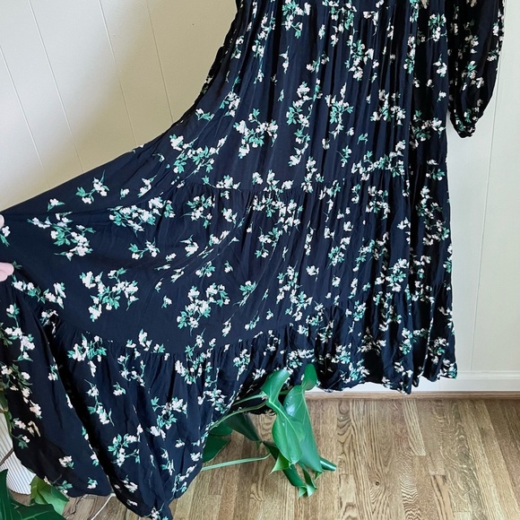 Old Navy Black Floral Square Neck Flowy Sleeve Button Front Maxi Dress X… - Picture 4 of 11